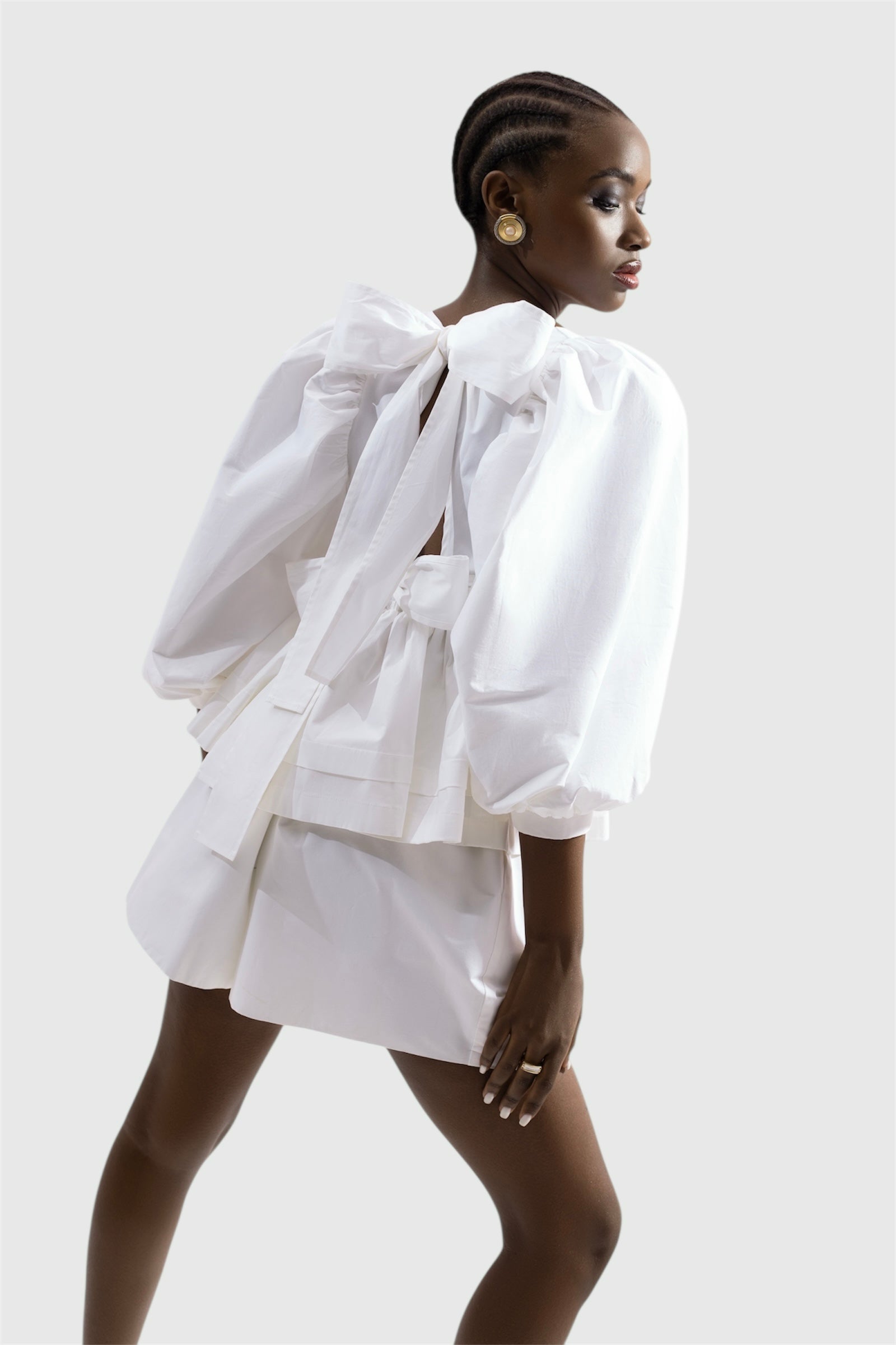 【完売】GLOWNY LILY PUFF BLOUSE TOP WHITE Lily Blouse in white – ASYMÉTRIE