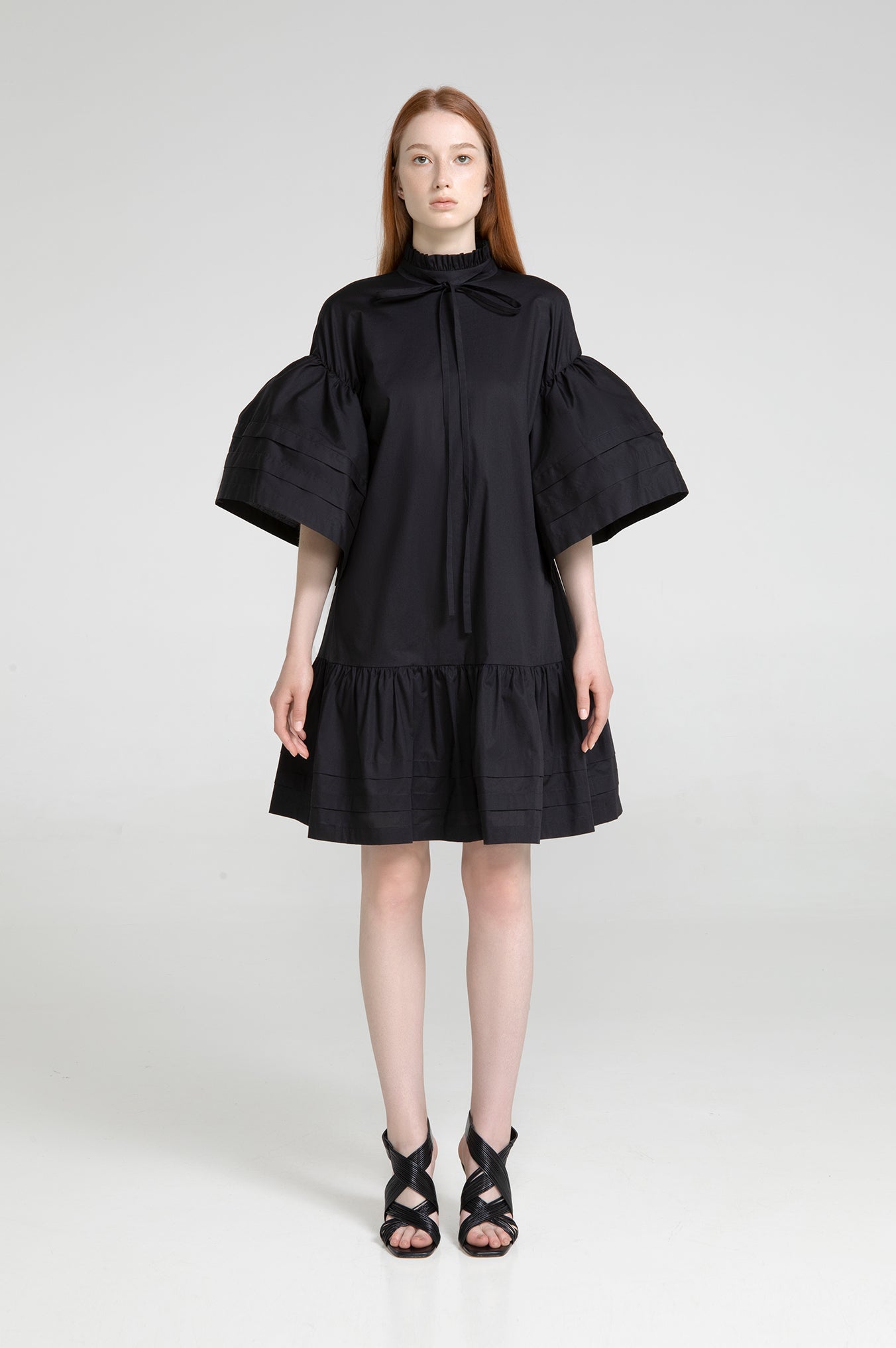 Bellflower Dress in black