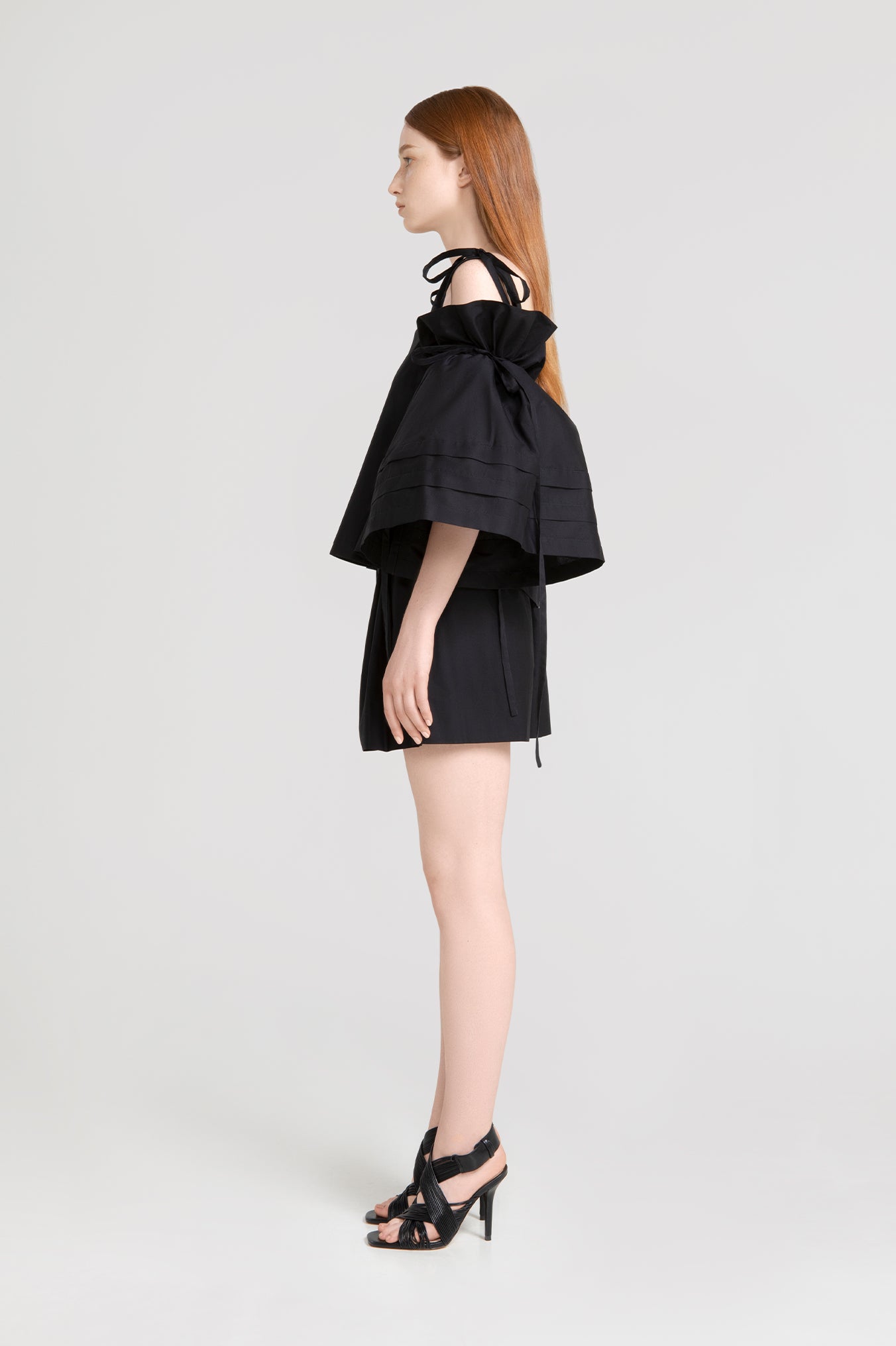 Magnolia Blouse in black