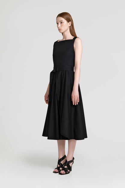 Rose dress in black