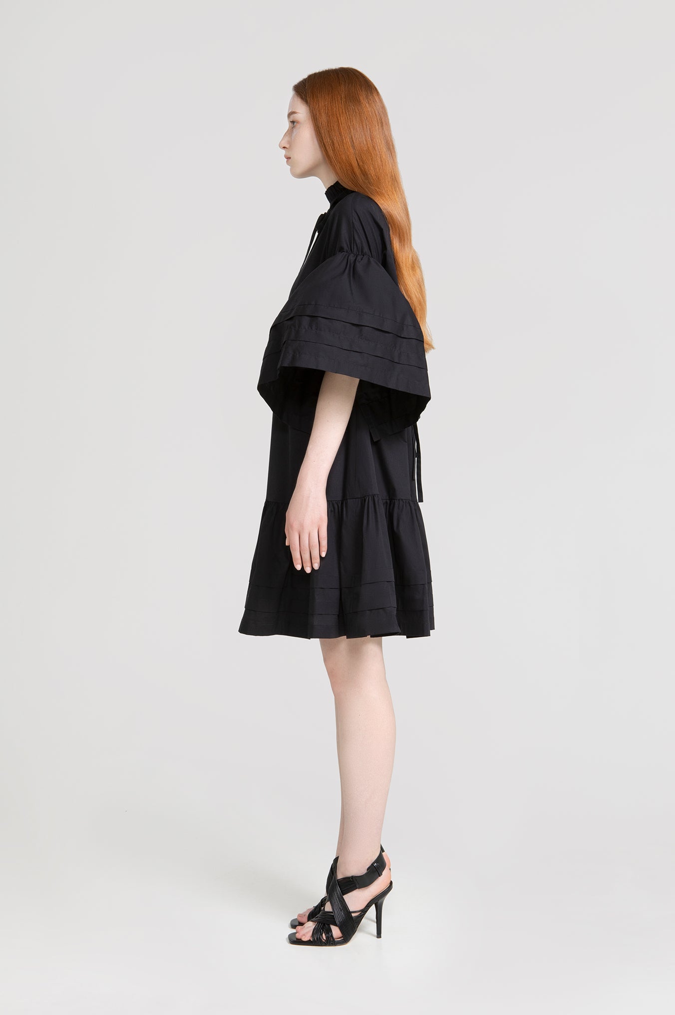 Bellflower Dress in black