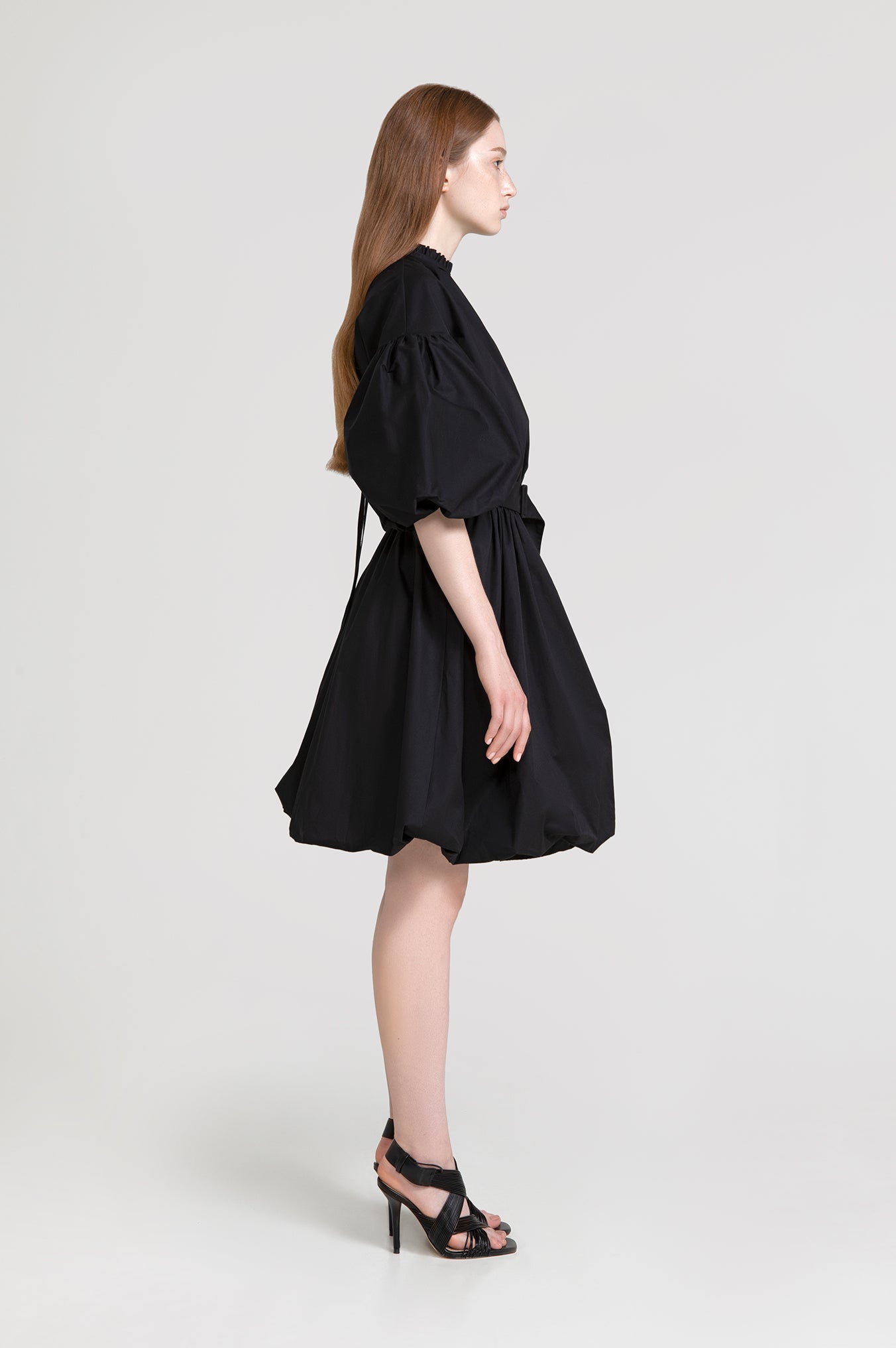 Tulip dress in black