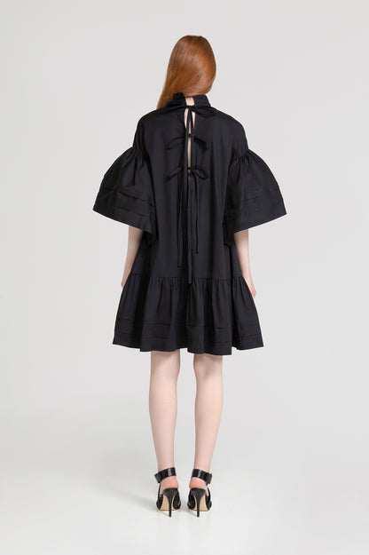 Bellflower Dress in black