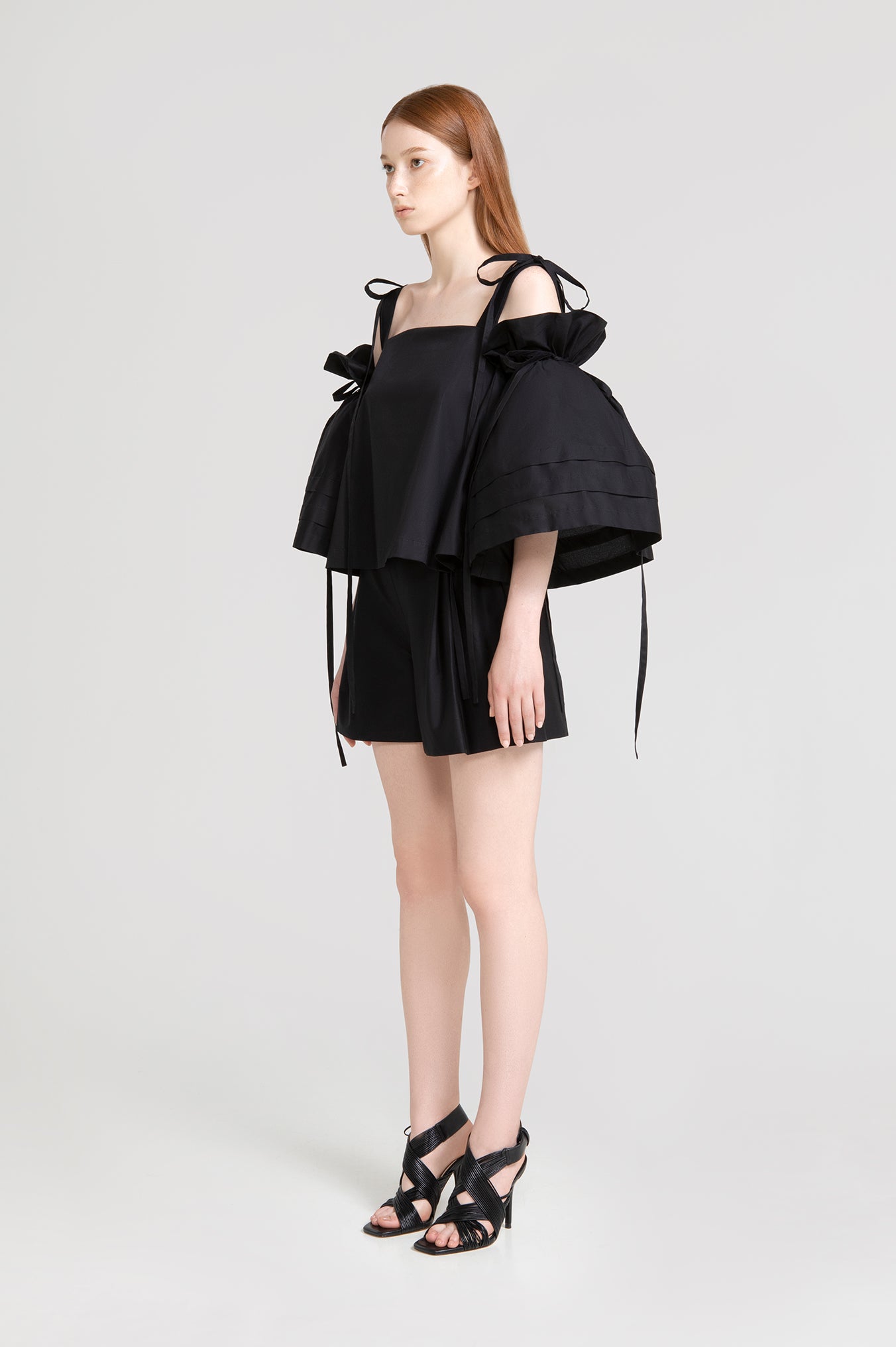 Magnolia Blouse in black