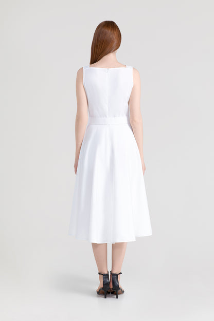 Rose dress in white