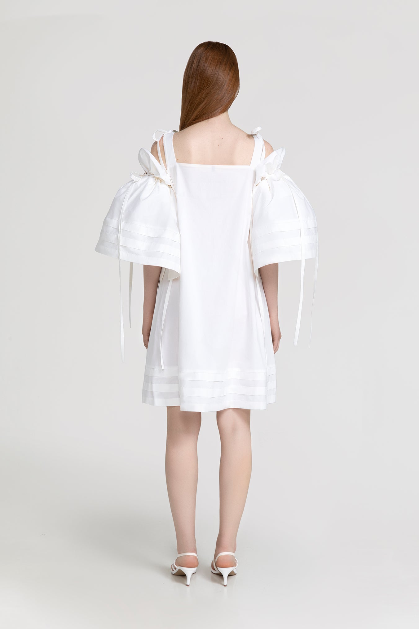 Magnolia Dress in white