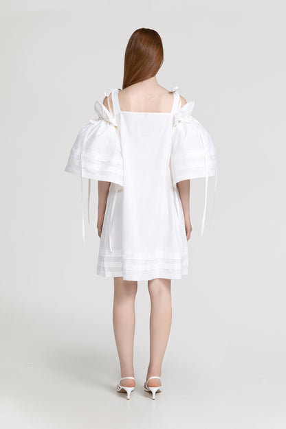 Magnolia Dress in white