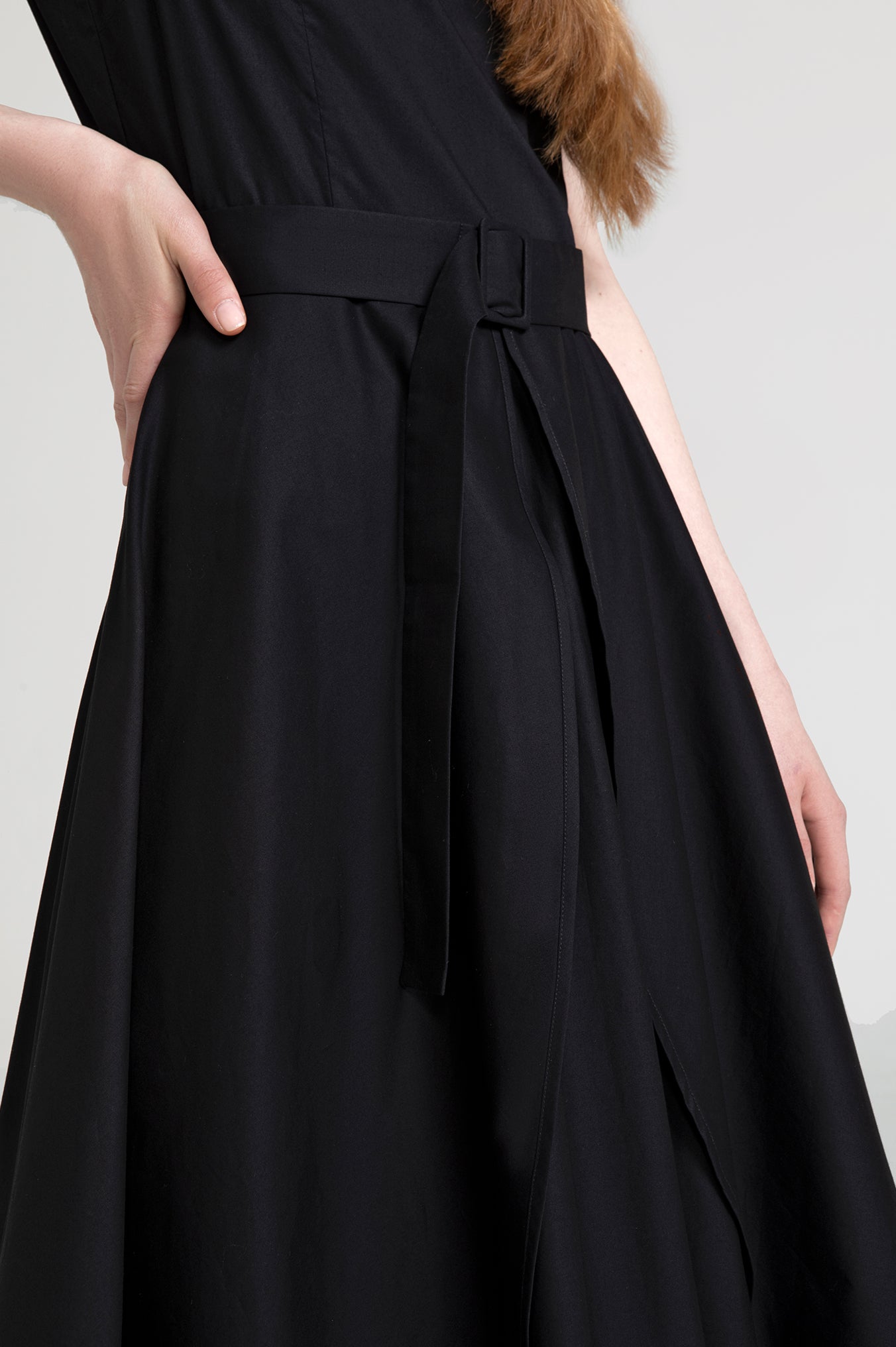Rose dress in black