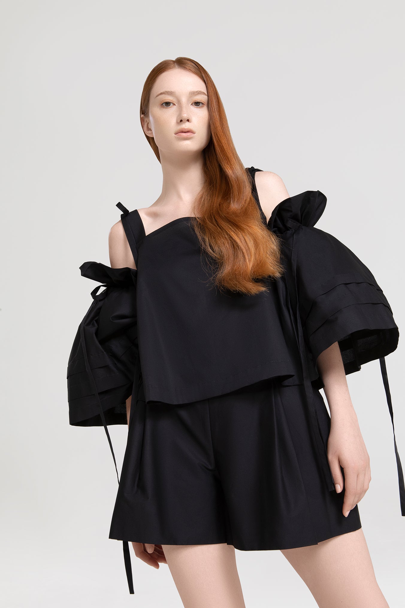 Magnolia Blouse in black