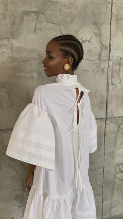 Bellflower dress in white